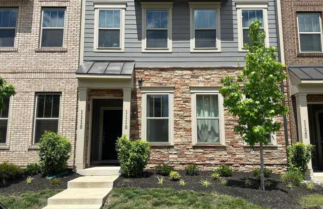 1118 MADEIRA Terrace SE photos photos