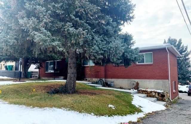 4550 S Creekview Drive Gallery 2