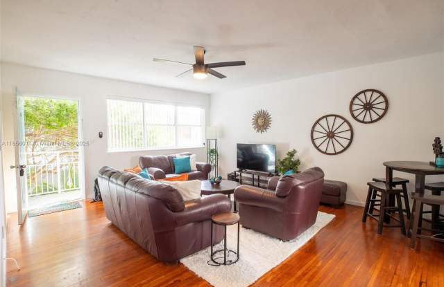 1265 Marseille Dr photos photos