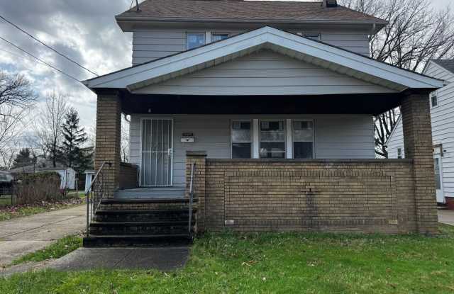 Charming 3-Bedroom Property in Prime Location photos photos