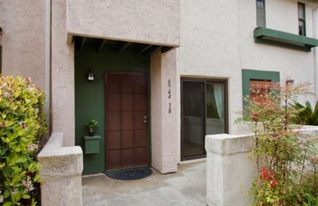 8744 Villa La Jolla Dr Gallery 2
