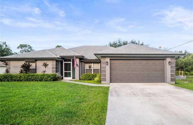 2006 Polar Avenue - 2006 Polar Avenue, Lehigh Acres, FL 33920