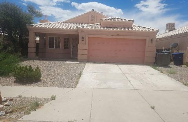 Charming single-family home neatly nestled in the serene, bubbling city of Albuquerque, New Mexico. photos photos