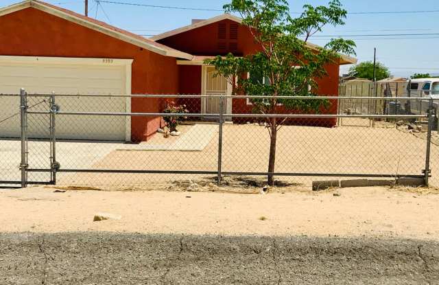 3 Bedroom 2 bath Home in Chocolate Drop Area of 29 Palms - 5393 Cahuilla Avenue, Twentynine Palms, CA 92277