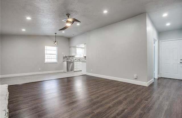 641 Cove Hollow Drive Gallery 4