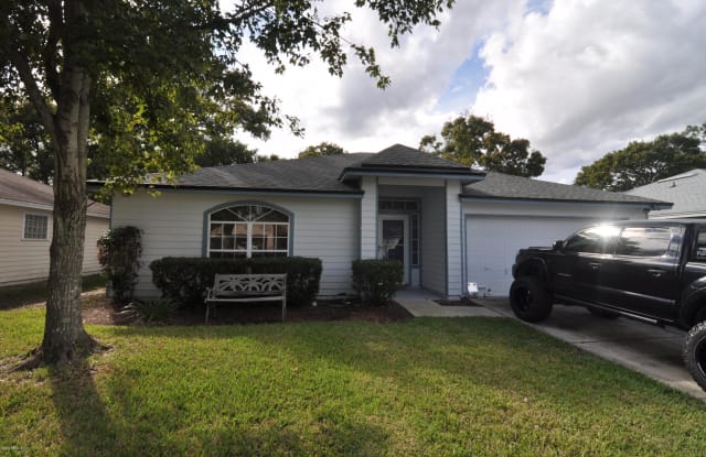 3318 CANCUN DR E - 3318 Cancun Drive, Jacksonville, FL 32225