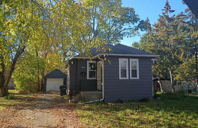 5005 N 56th St 2 bed 1 bath House Gallery 1