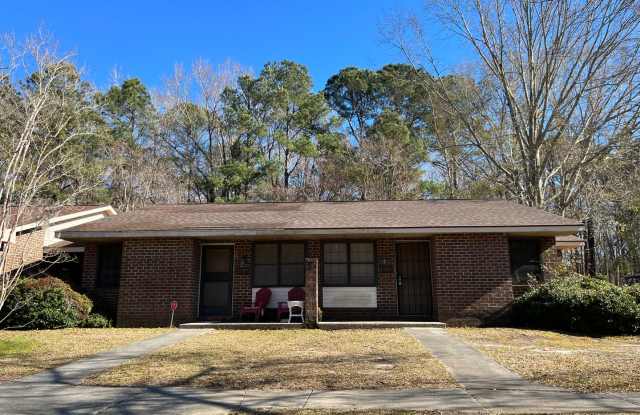Newly renovated centrally located Duplex photos photos