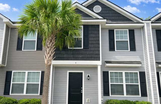 3B/2Bth Townhome - 1750 Square Feet - $1750 - No Fees Gallery 1