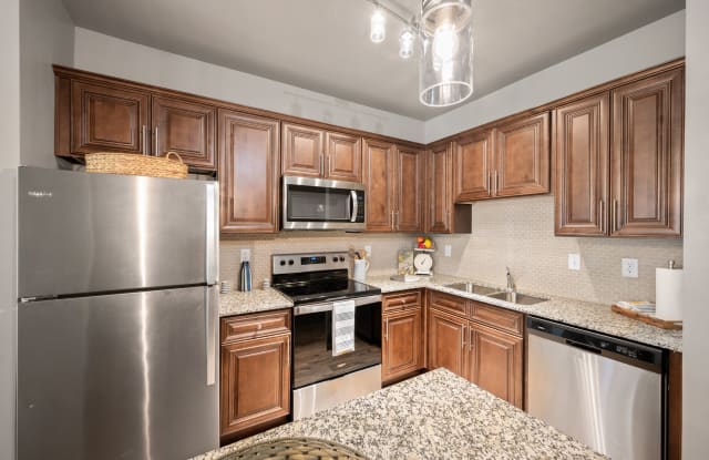 Lake Villas Apartments Gallery 3