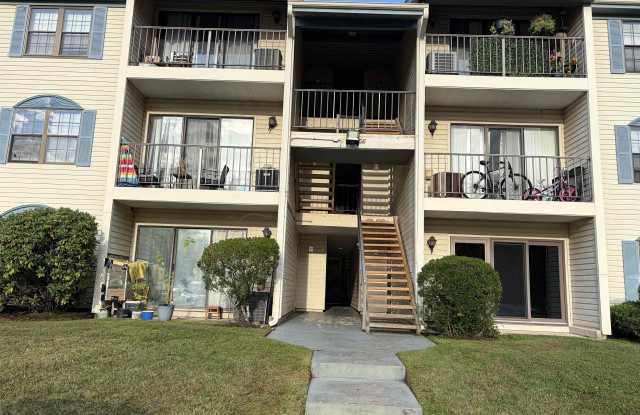 108 Federal Ct Gallery 1