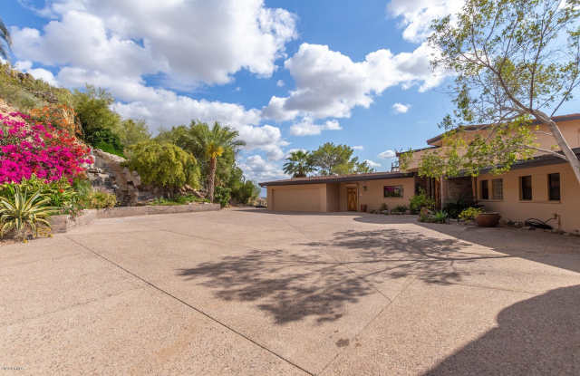 6543 E INDIAN BEND Road Gallery 3