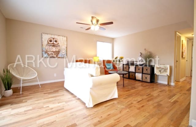 3645 Warwick Boulevard - 3645 Warwick Boulevard, Kansas City, MO 64111