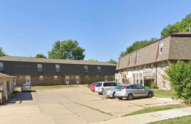 3 Bd Townhome Gallery 2