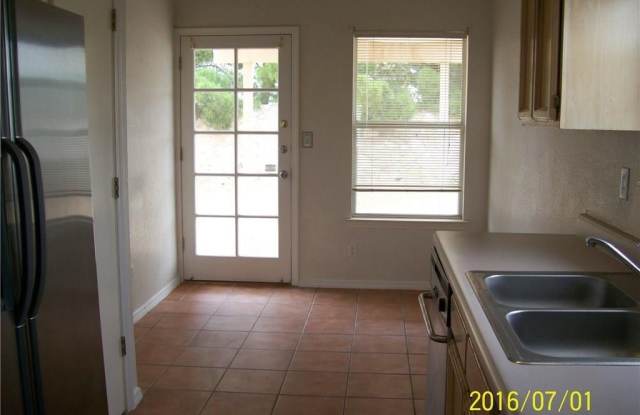 11793 CORONA CREST Avenue Gallery 4