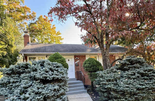 3221 HOLLY HILL DRIVE - 3221 Holly Hill Drive, West Falls Church, VA 22042