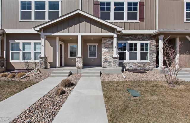 Spacious 3-Bedroom Townhome in Fort Collins – Pet-Friendly  Low Maintenance! - 2473 Crown View Drive, Larimer County, CO 80526