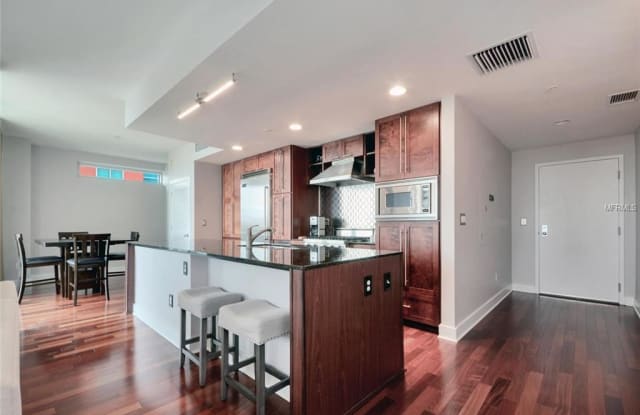 1208 E KENNEDY BOULEVARD - 1208 W Kennedy Blvd, Tampa, FL 33602