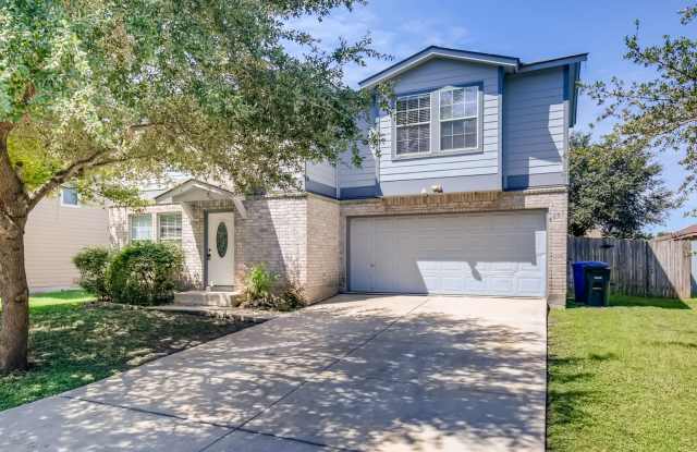 Only 10 miles from Randolph AFB & 6 miles from BAMC- Lawn Care Included! photos photos