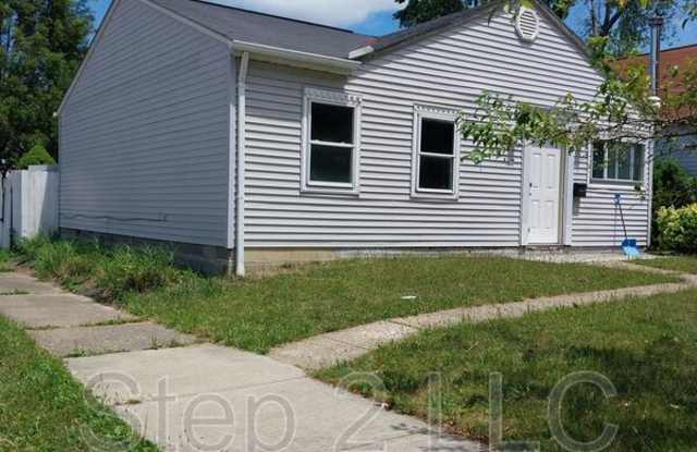 18420 Parkmount Avenue photos photos