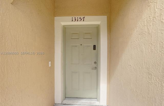 13157 SW 44th St Gallery 4