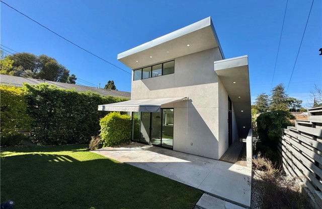 929 East 68th Street - 929 East 68th Street, Inglewood, CA 90302