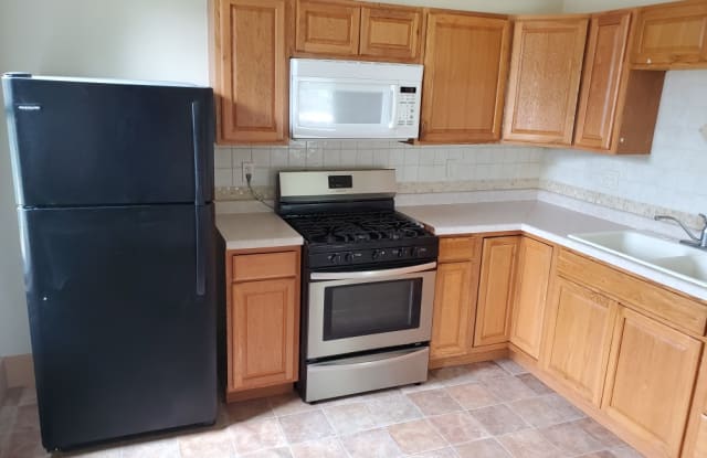 1601 Michigan Avenue - 1601 Michigan Avenue, Sheboygan, WI 53081