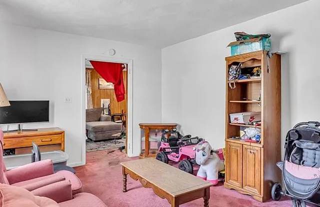 617 Corn Avenue photos photos