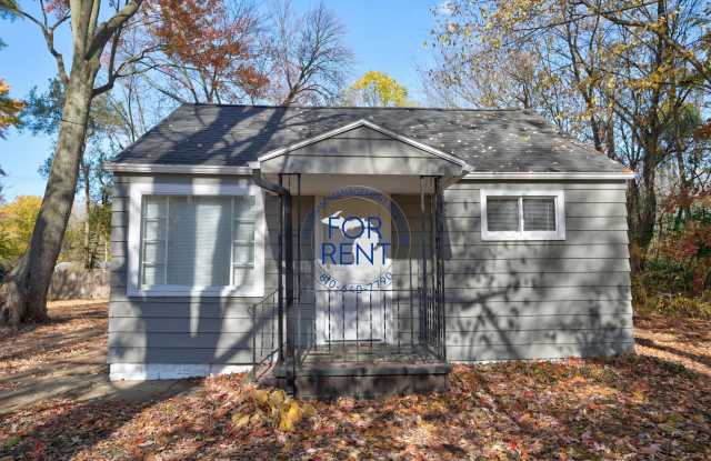 2429 Lincoln Manor Drive Gallery 2