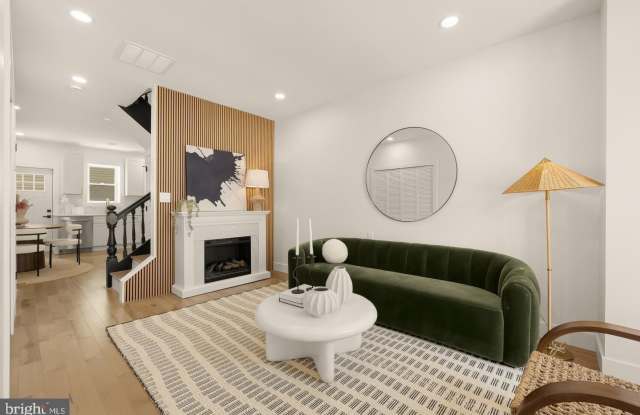 344 ELM Street NW Gallery 2