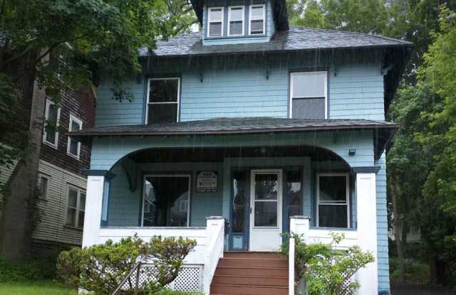 Single Family Home Available 6/1/25 - 960 Lancaster Avenue, Syracuse, NY 13210