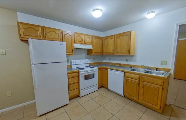 3D Tour Available - Off-Street Parking + Washer  Dryer Included + Pet Friendly! Available August 1st! photos photos