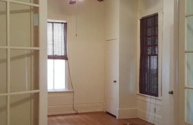 136 E Craig Pl Gallery 3