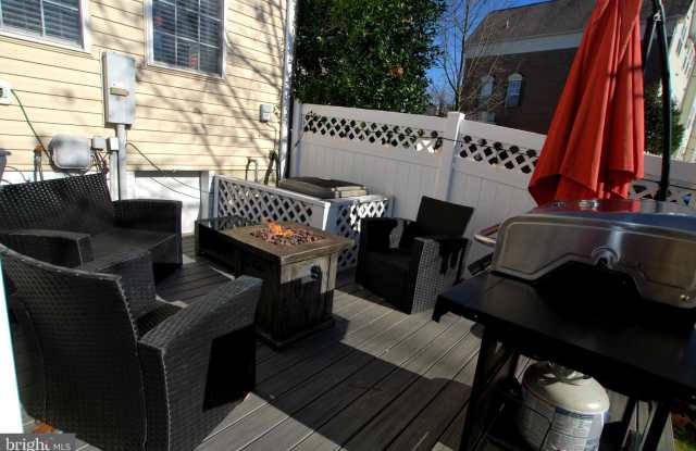 150 GOLDEN ASH WAY photos photos