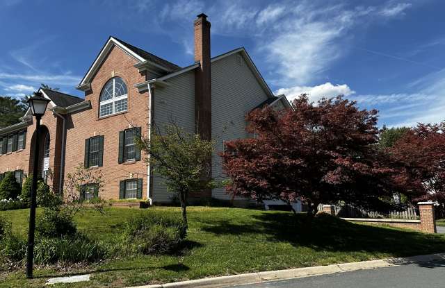 7601 Anamosa Way Gallery 2