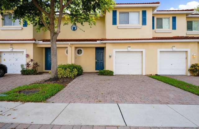2789 S Evergreen Circle Gallery 1