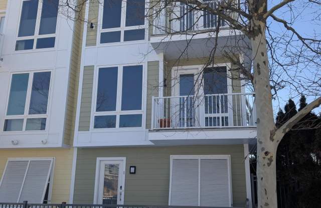 807 Kingsley Street unit: 1 photos photos