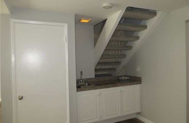 18197 AZTEC Circle Gallery 4