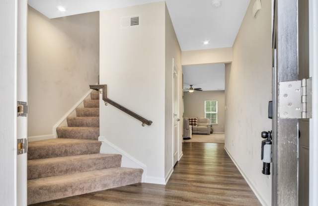 Stunning 3BR/2.5BA Williamsburg Townhome – Fully Furnished Option Available! Gallery 3