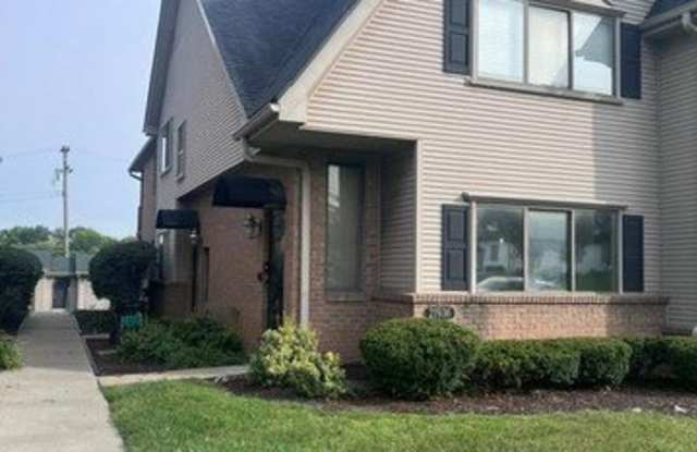 21936 Morley Avenue Gallery 1