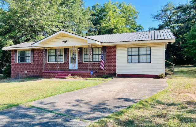 4 bed, 3 bath home in Opelika! photos photos