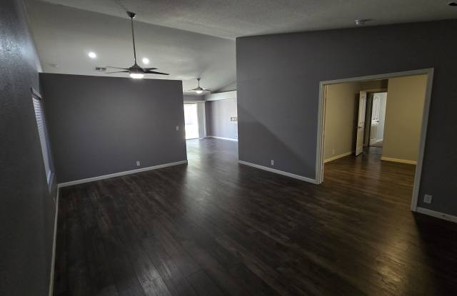 21535 North 107th Drive Gallery 4