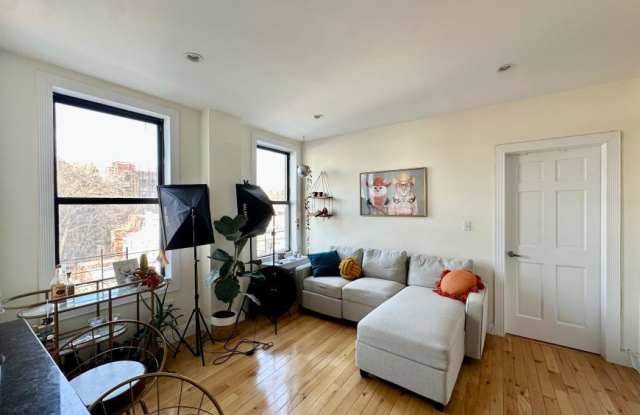 260 Convent Avenue - 260 Convent Avenue, New York City, NY 10031