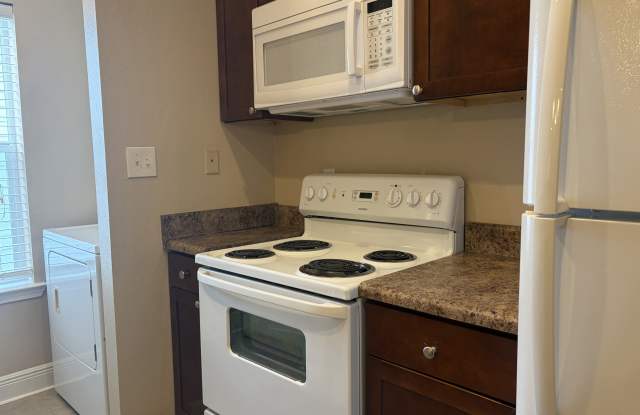 12040 Highland Avenue - C Gallery 3
