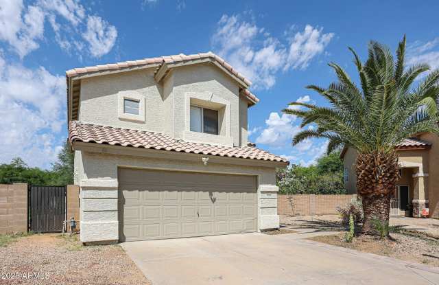 3902 E ROSEMONTE Drive Gallery 3