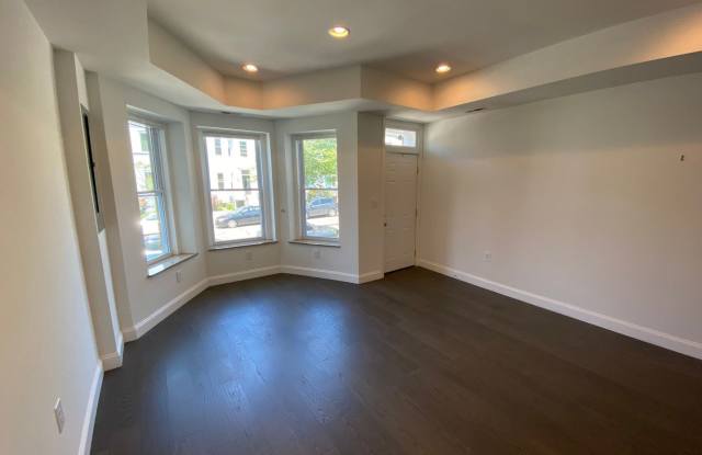 23 Q Street, NE Gallery 3