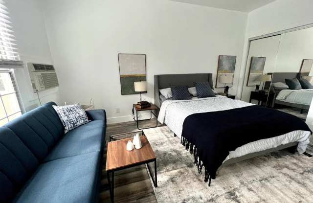 660 S. Cloverdale Ave. photos photos