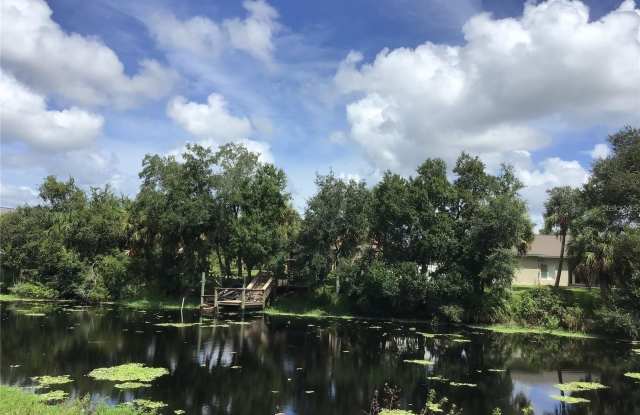 1292 W HILLSBOROUGH BOULEVARD Gallery 3
