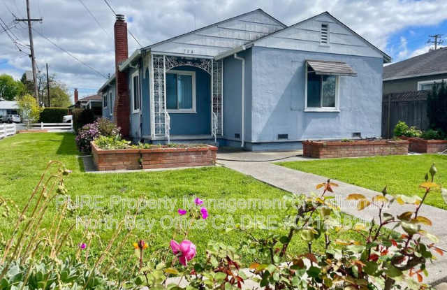706 Marin Way - 706 Marin Way, Petaluma, CA 94952