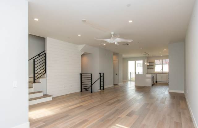 Want to live in the Carlsbad Village! photos photos